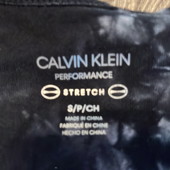 Calvin Klein performance workout top NWOT, sz S, no flaws - Picture 2 of 5
